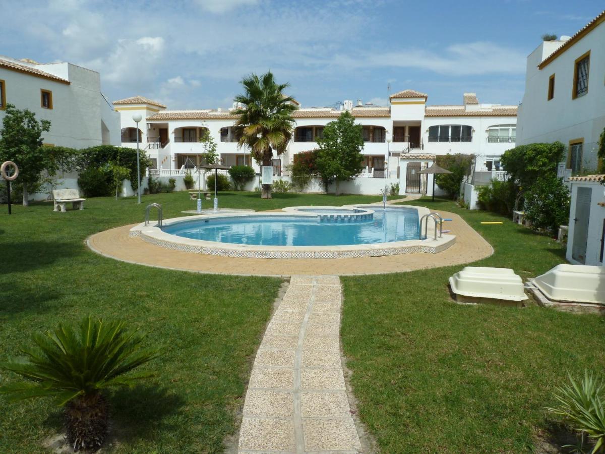 فيلا Vistabella Golf Flat With Access To Pool And Parking أوريويلا المظهر الخارجي الصورة